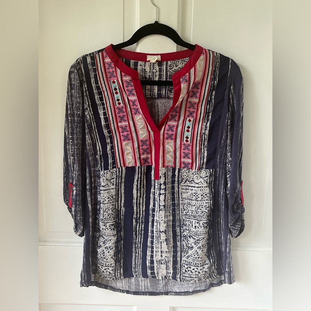 Tiny blouse Anthropologie coastal embroidery